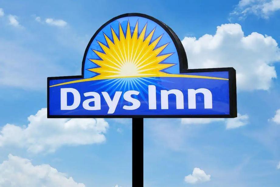 Days Inn By Wyndham Salisbury, Nc Exterior photo
